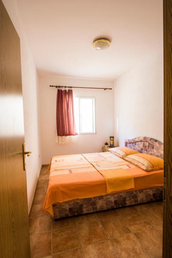 Apartmani Ivan 皮萨克 外观 照片